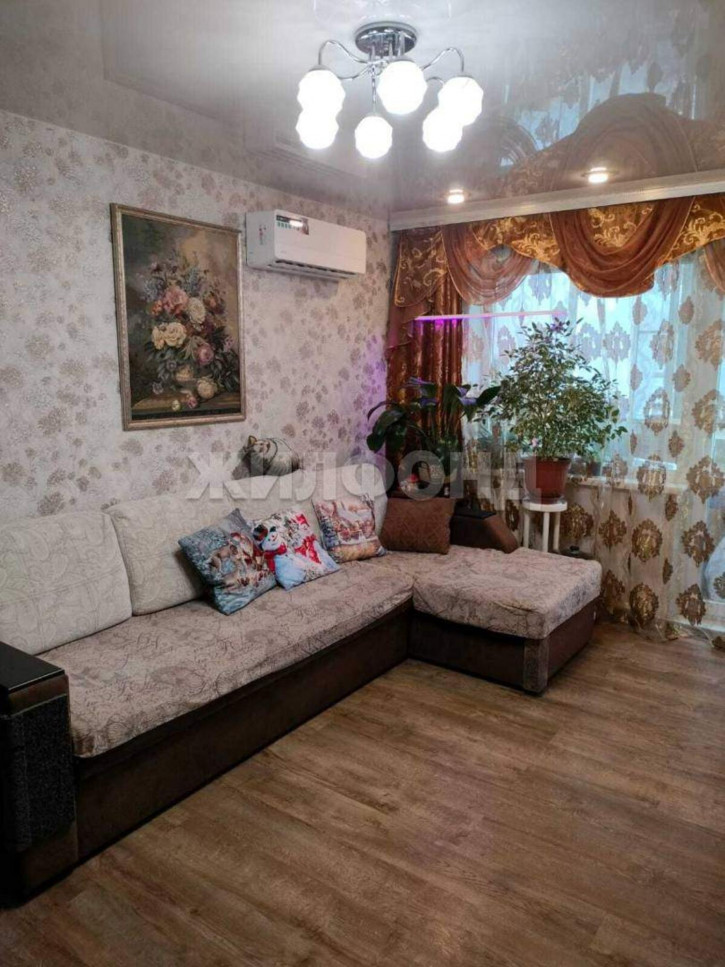 4-комн квартира Российская улица, д.26