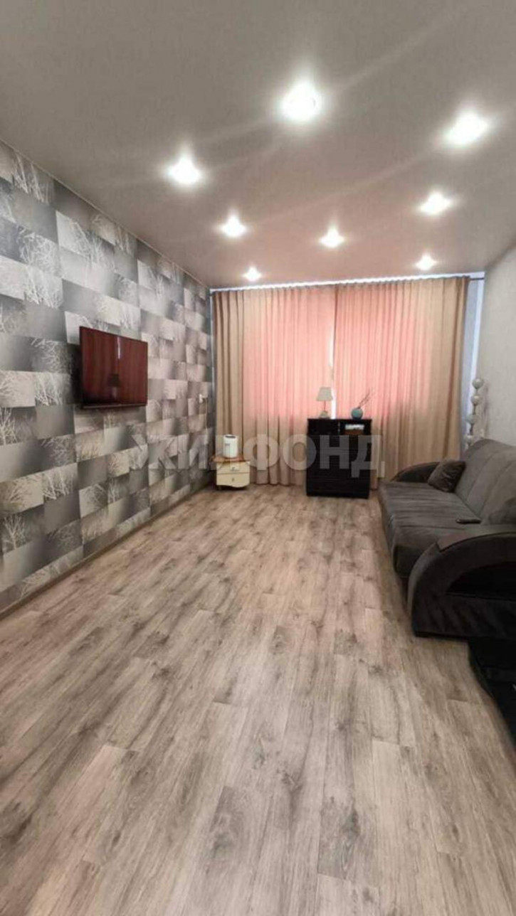 3-комн квартира Набережная Урванцева улица, д.45