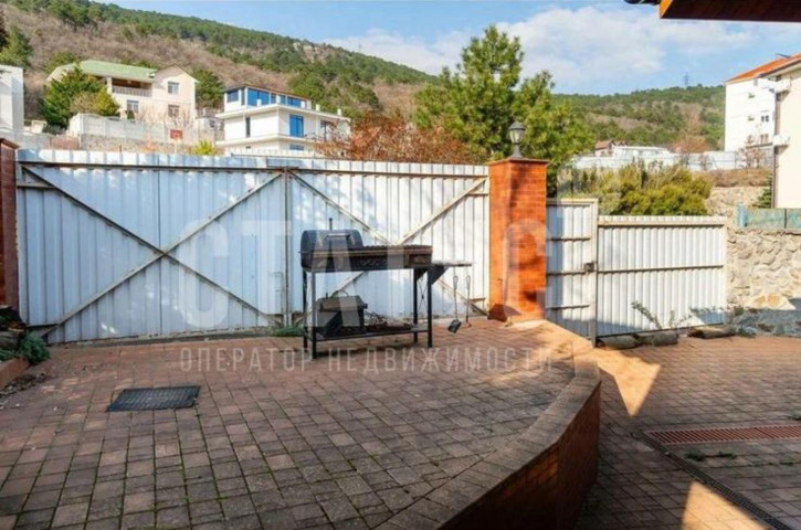 Коттедж/дом Кедровая ул, 11