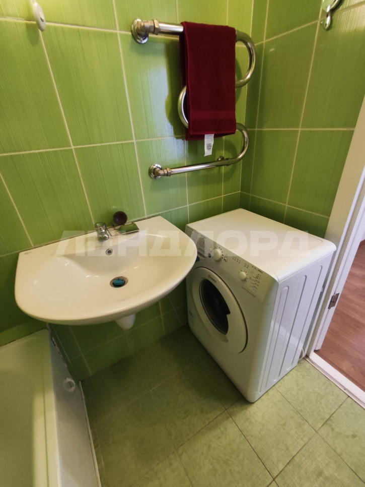 2-комн квартира улица Скачкова, 54