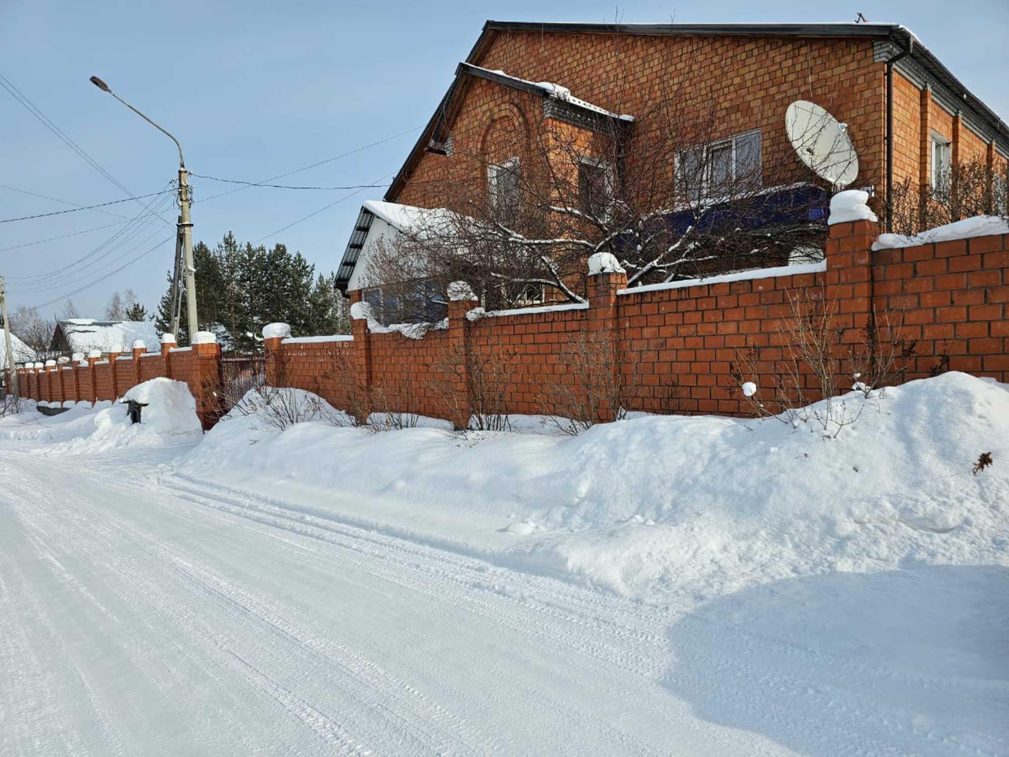 Купить дачу, дом, коттедж за 20 000 000 рублей на Рябиновая