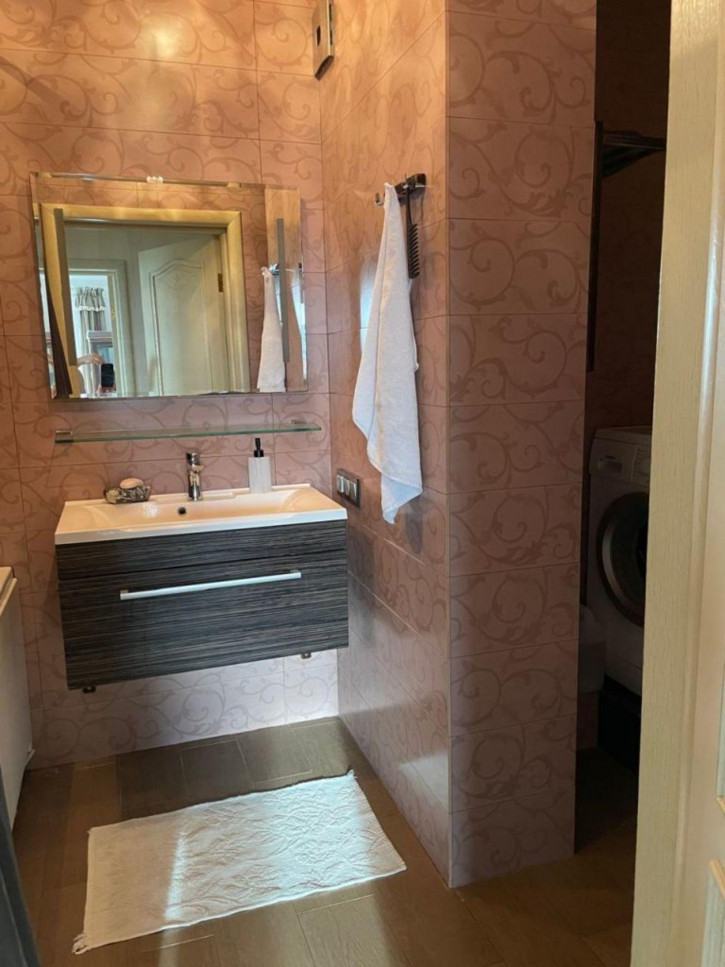 2-комн квартира Янки Купалы ул, 42