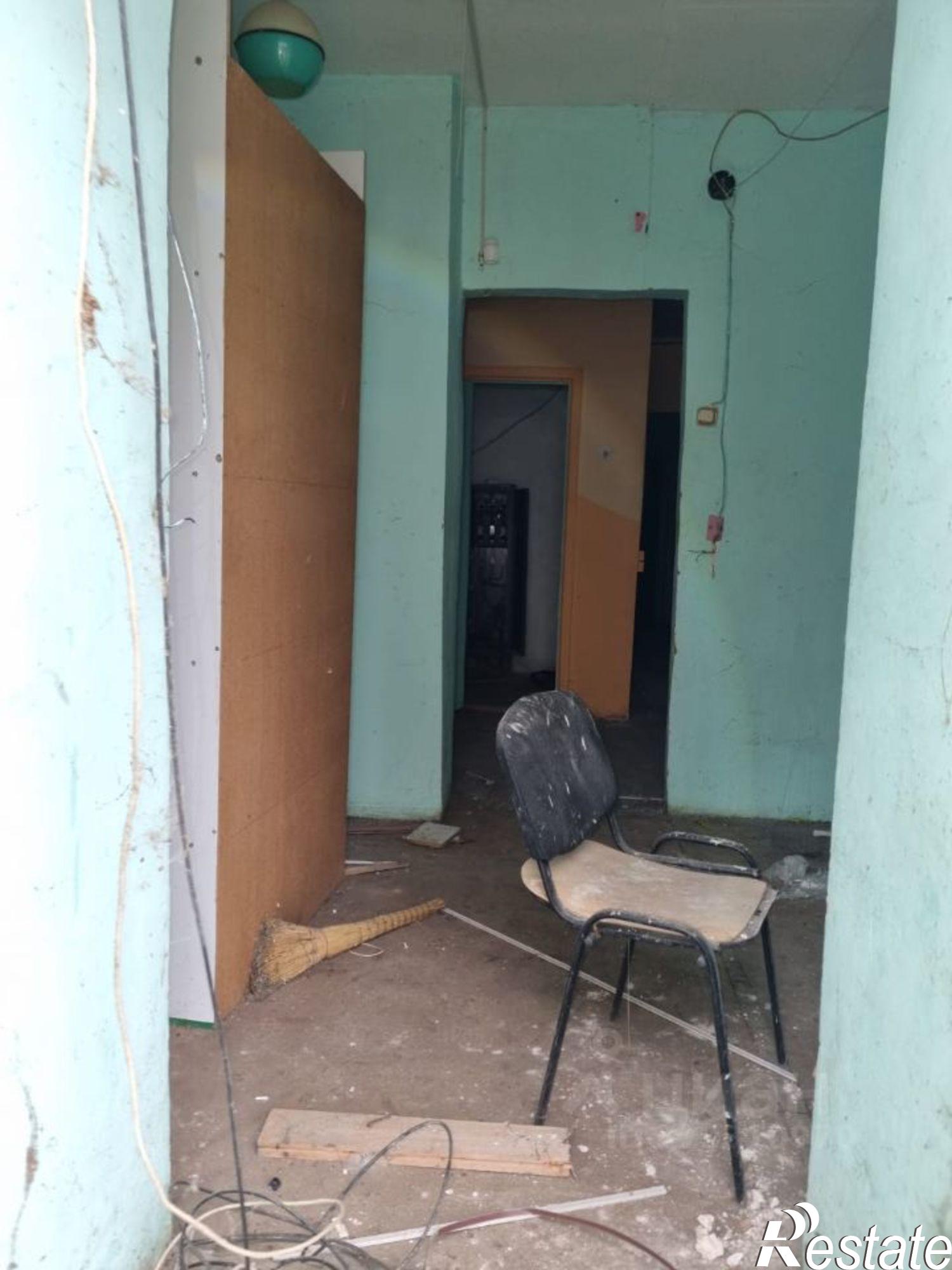 Купить офис, помещение под офис за 3 845 040 рублей на ул Девонская, 77