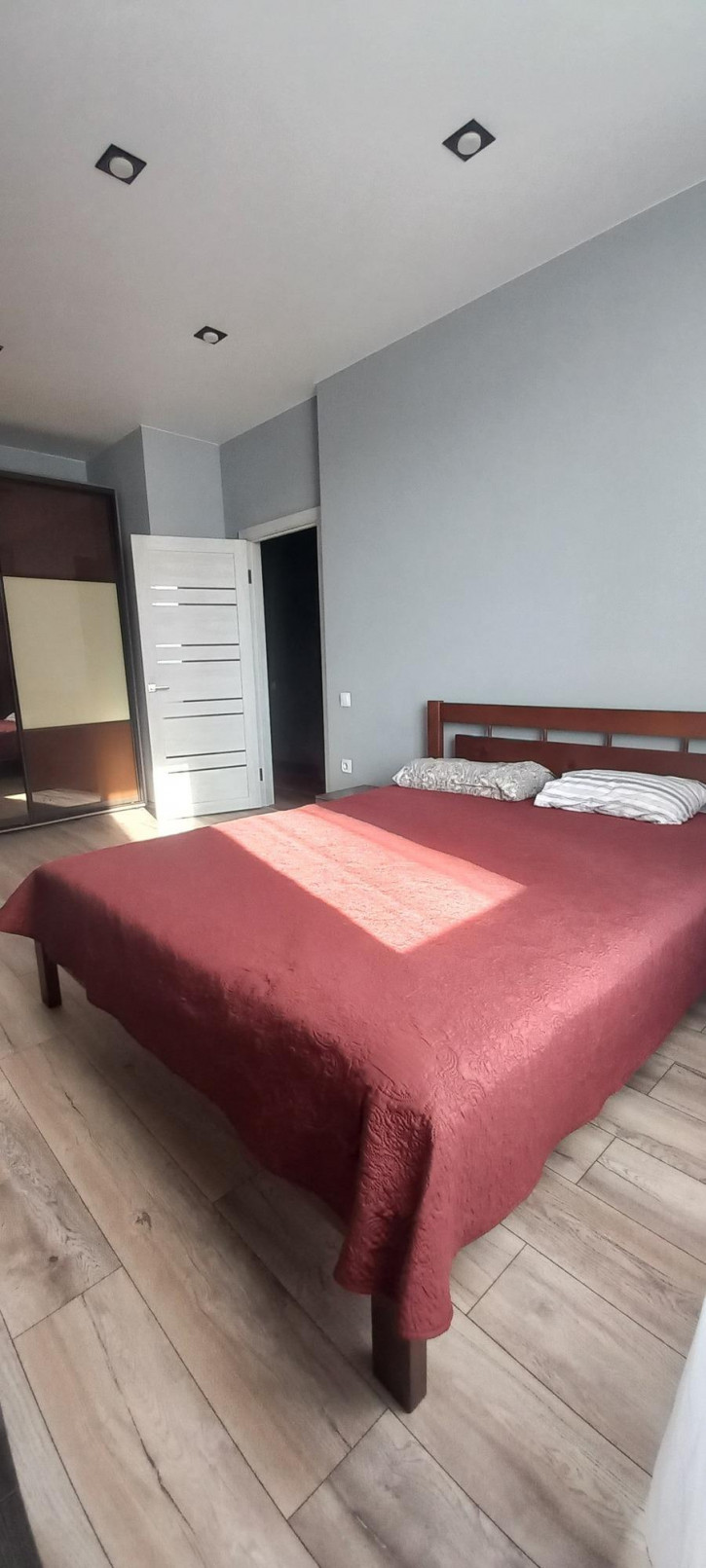1-комн квартира Крымской весны улица,5
