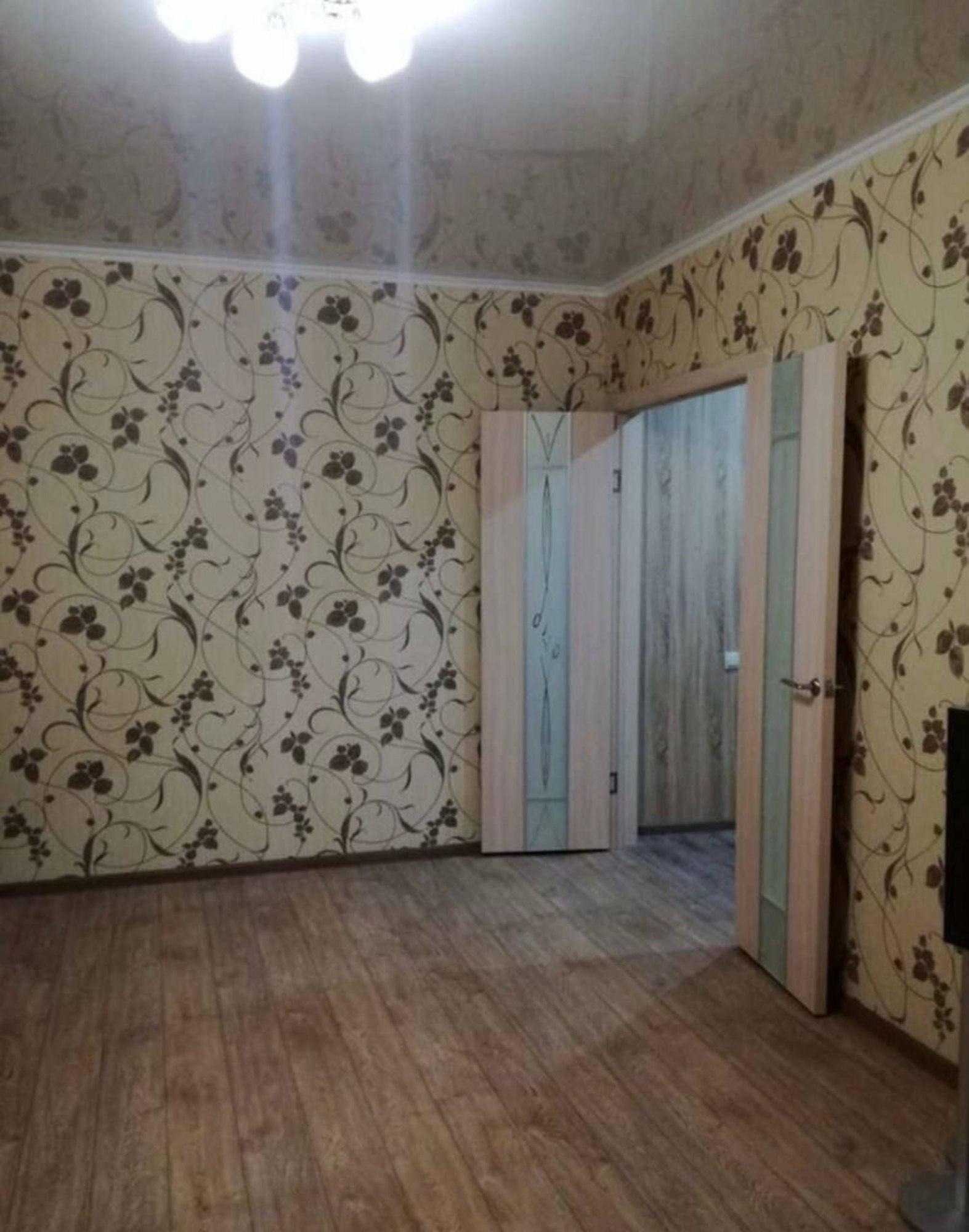 Купить квартиру за 2 300 000 рублей на Калинина улица, 31