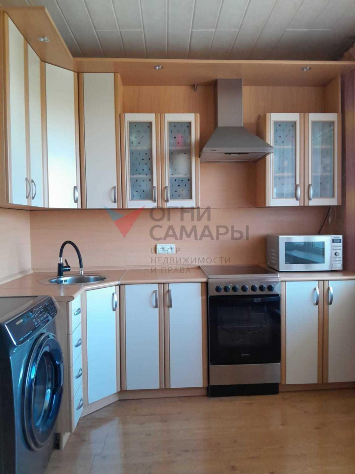 3-комн квартира Александра Матросова улица, 57/63