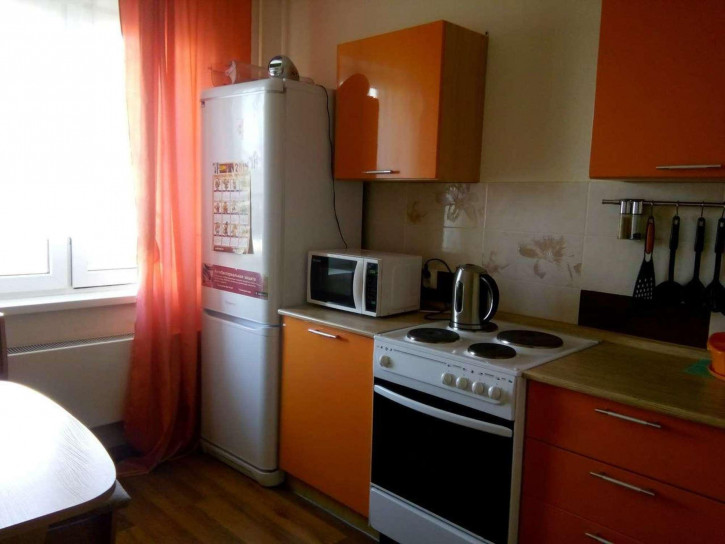 1-комн квартира Кирова проспект, 302